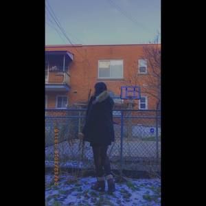 Meet your Posher, Myriam